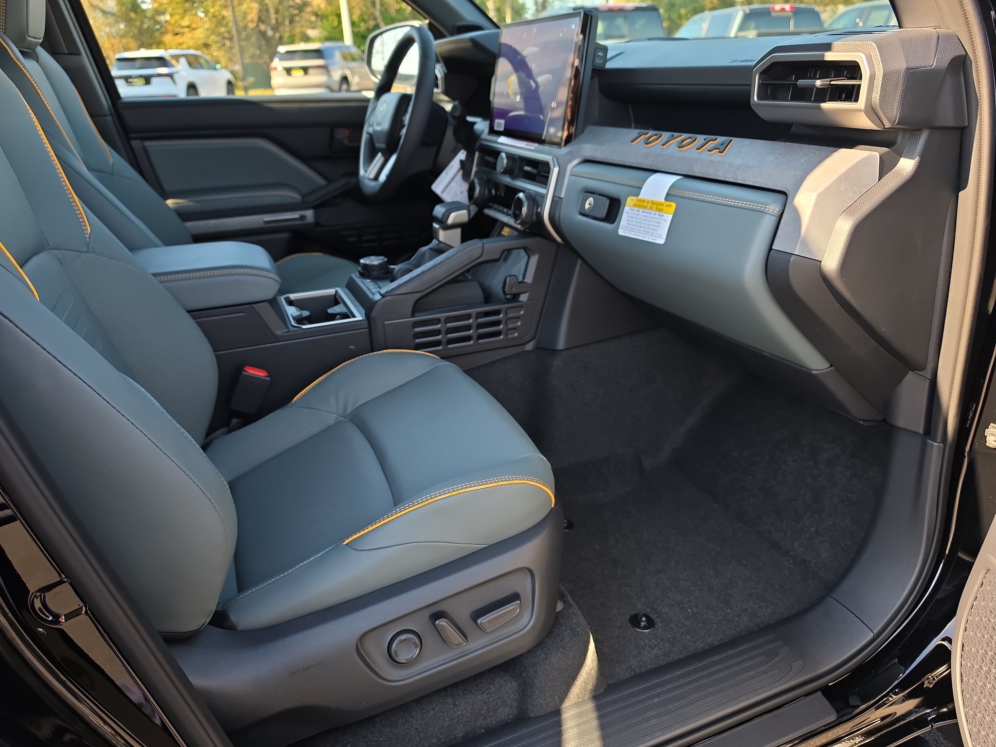 New 2026 Toyota 4Runner Trailhunter AWD/4WD image 17