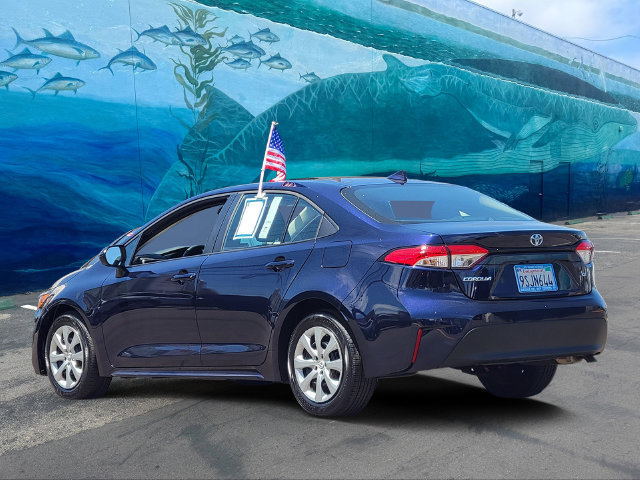 Used 2023 Toyota Corolla LE FWD image 2