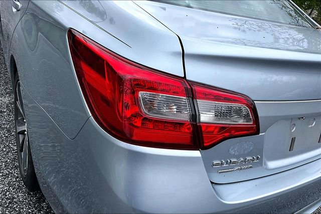 Used 2017 Subaru Legacy 2.5i Limited AWD/4WD image 15