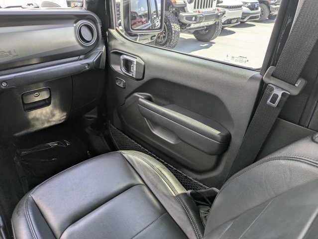 Used 2023 Jeep Gladiator Sport AWD/4WD image 16