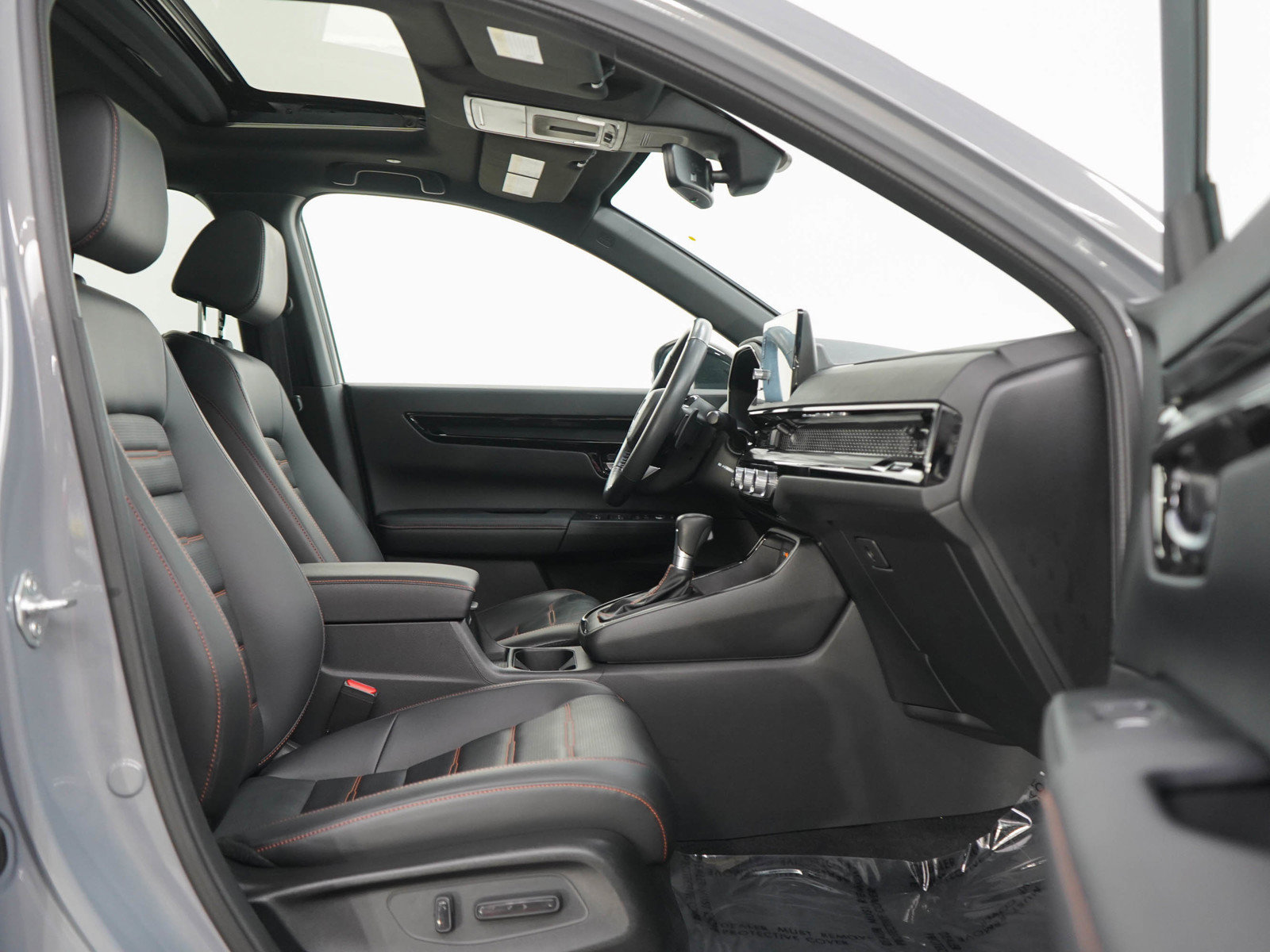 Used 2024 Honda CR-V Sport Touring image 11