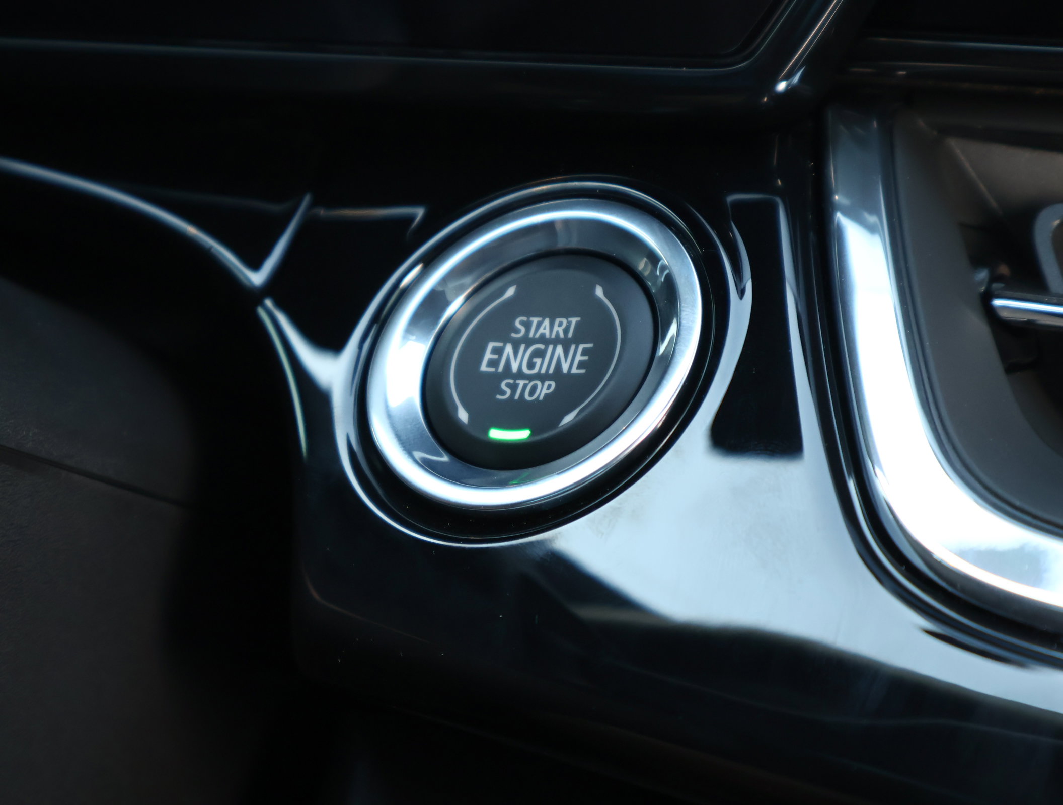New 2026 Chevrolet Trax RS w/ Sunroof Package FWD image 15
