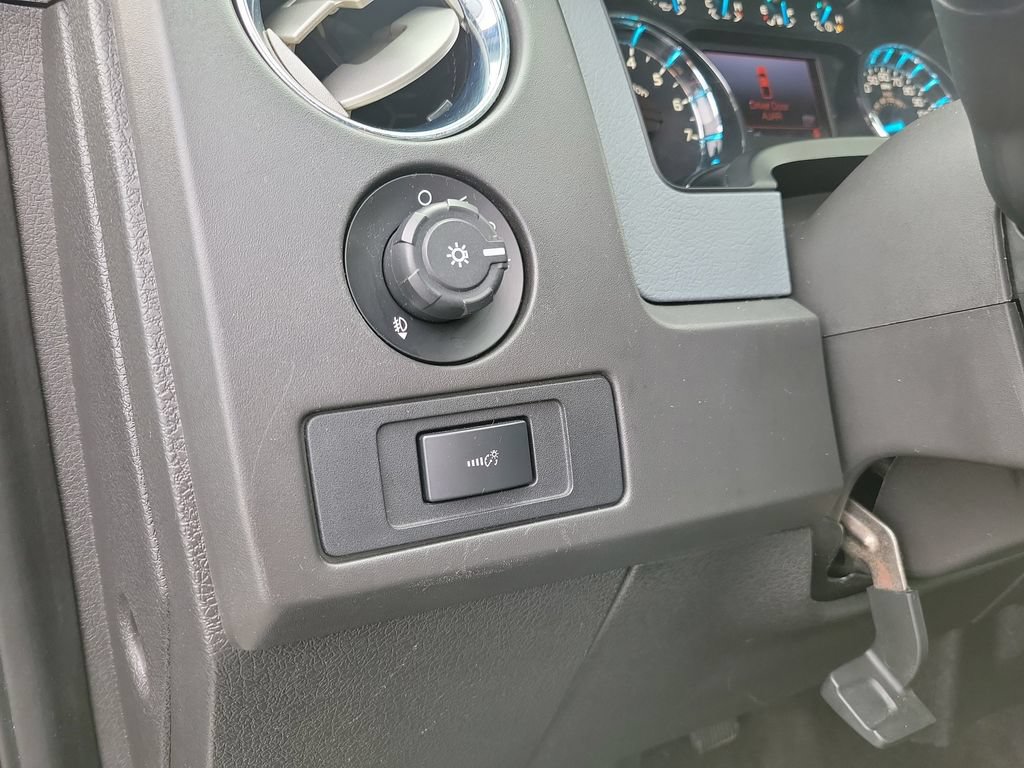 Used 2013 Ford F150 XLT w/ XLT Chrome Pkg RWD image 27