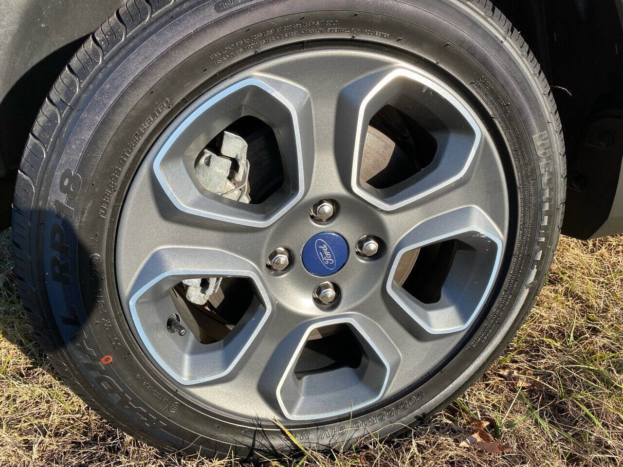 Used 2020 Ford EcoSport S image 24