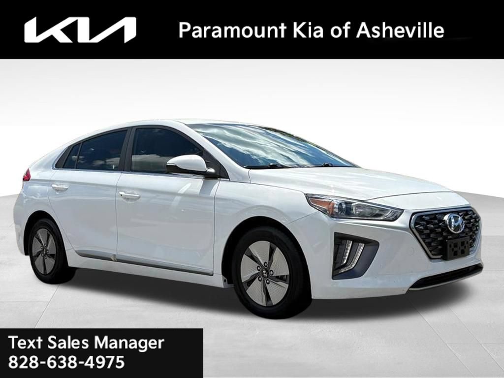 Used 2022 Hyundai Ioniq SE FWD image 1