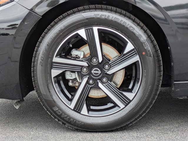 Used 2024 Nissan Sentra SV FWD image 27