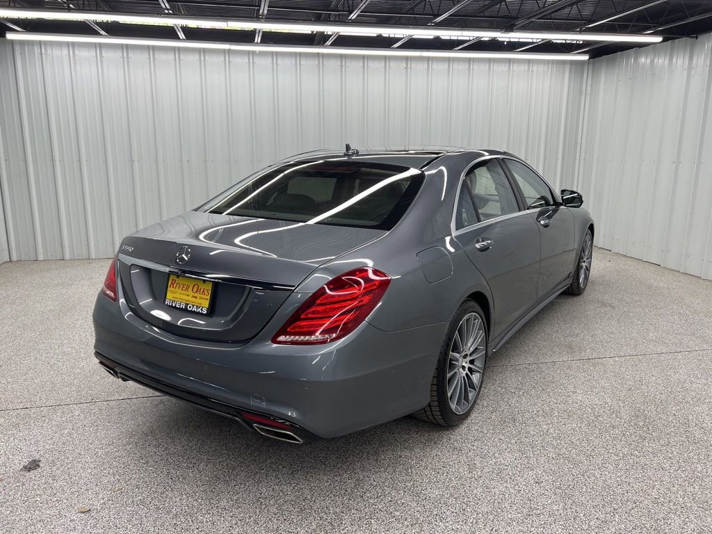 Used 2017 Mercedes-Benz S 550 Sedan image 6