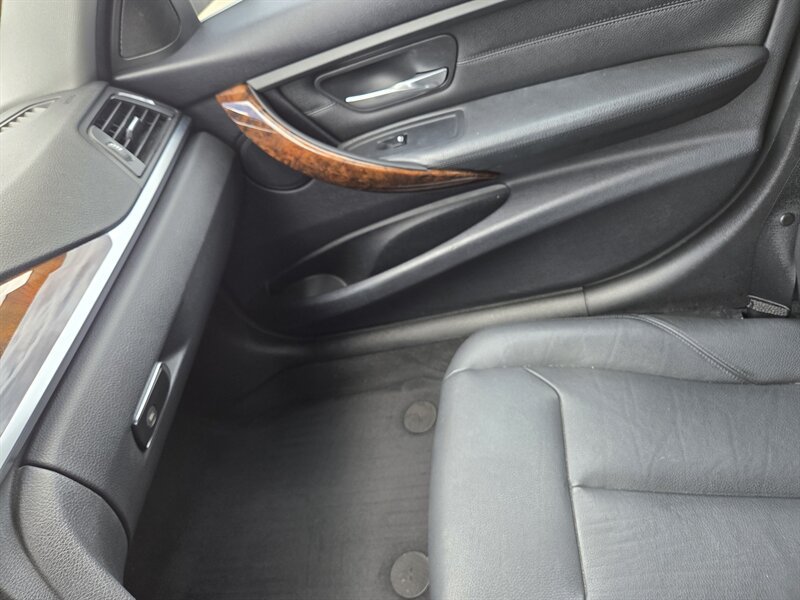Used 2015 BMW 328i xDrive Sedan AWD/4WD image 22