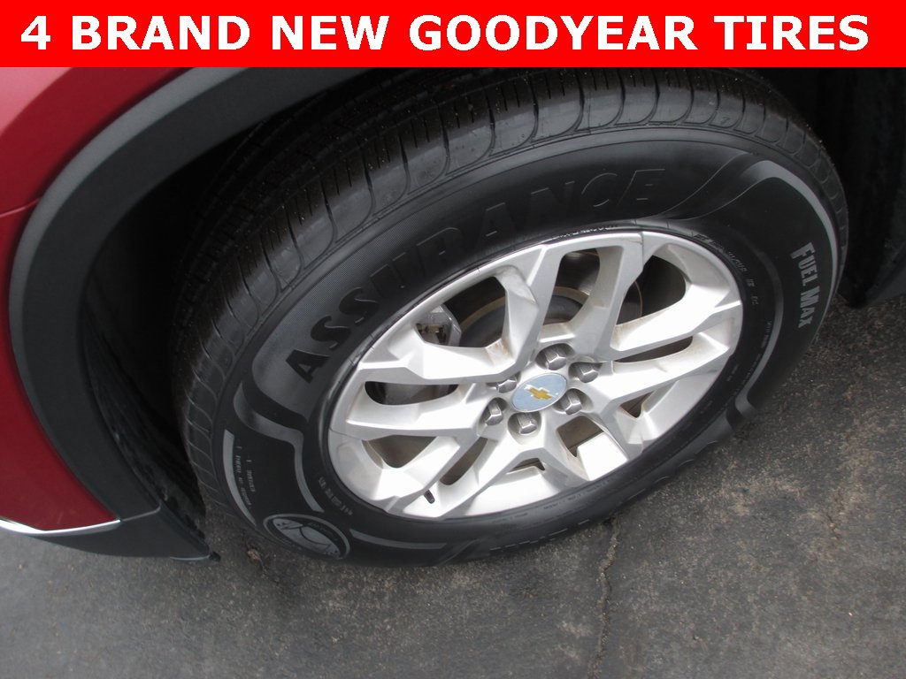 Used 2020 Chevrolet Traverse LT image 3