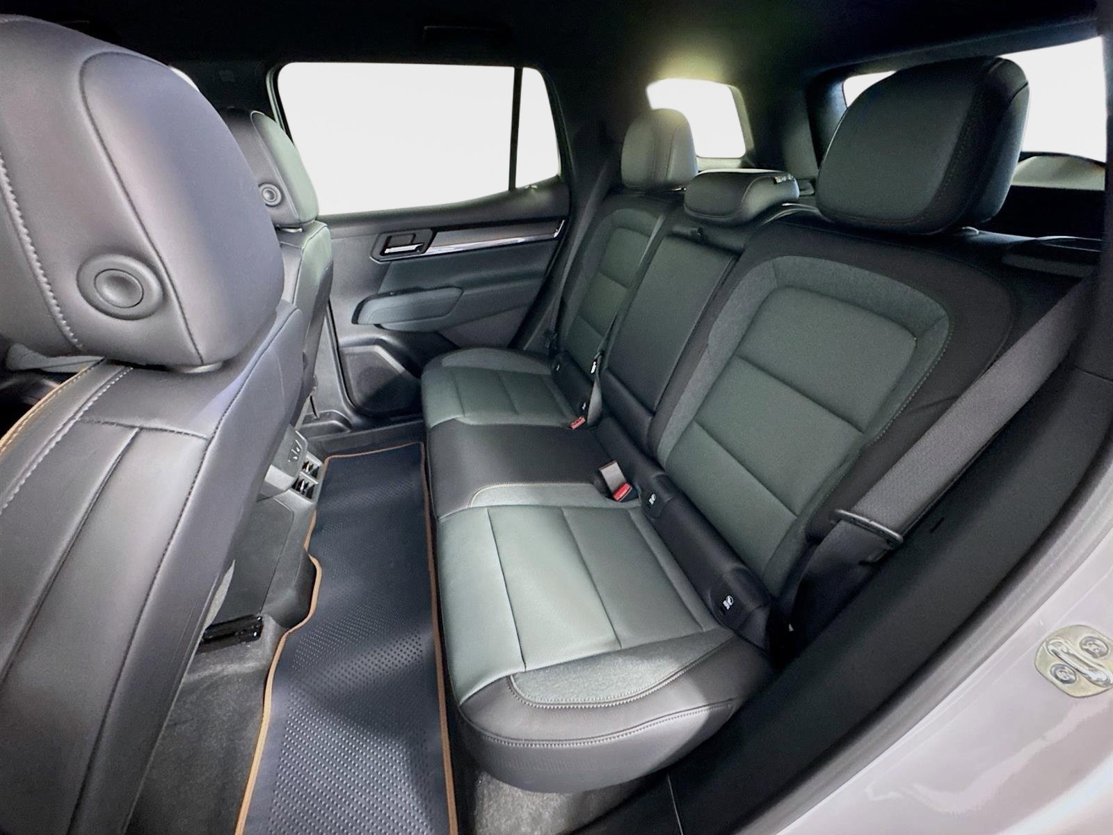 New 2026 GMC Terrain AT4 w/ Convenience Package III AWD/4WD image 22