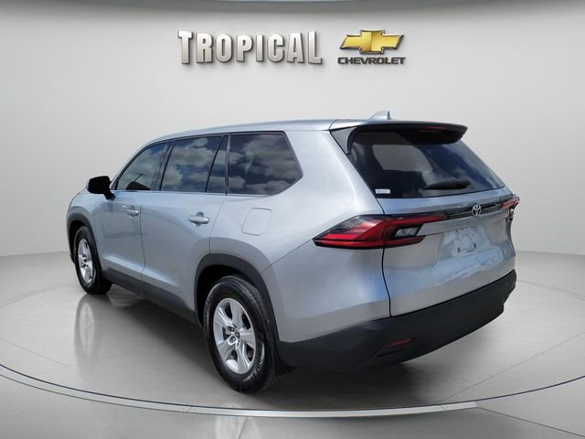Used 2025 Toyota Grand Highlander FWD image 2