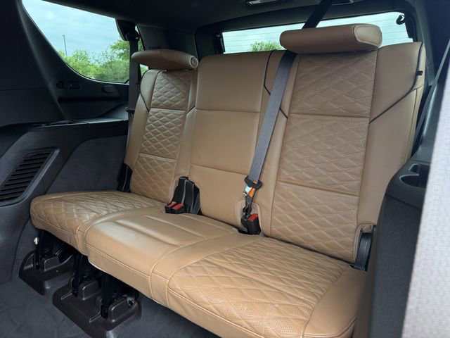 Used 2022 Cadillac Escalade Premium Luxury w/ Performance Package AWD/4WD image 30