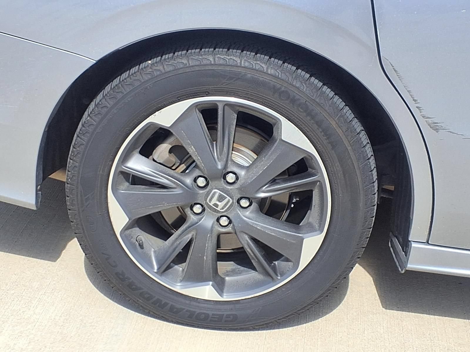 Used 2021 Honda Odyssey Elite image 3
