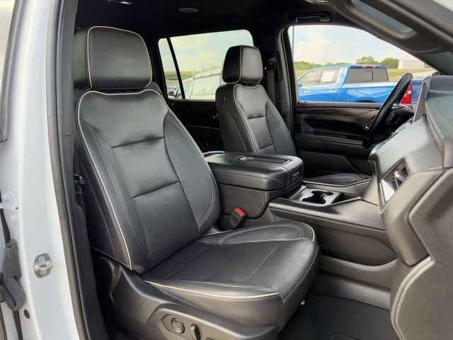 Used 2023 Chevrolet Suburban Premier AWD/4WD image 30