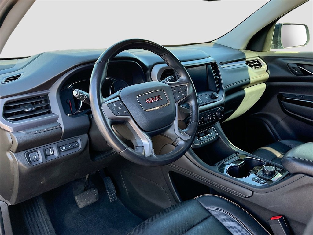 Used 2022 GMC Acadia AT4 w/ Technology Package image 9