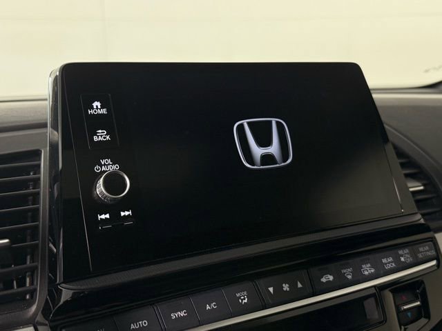 Used 2025 Honda Odyssey Sport-L image 17