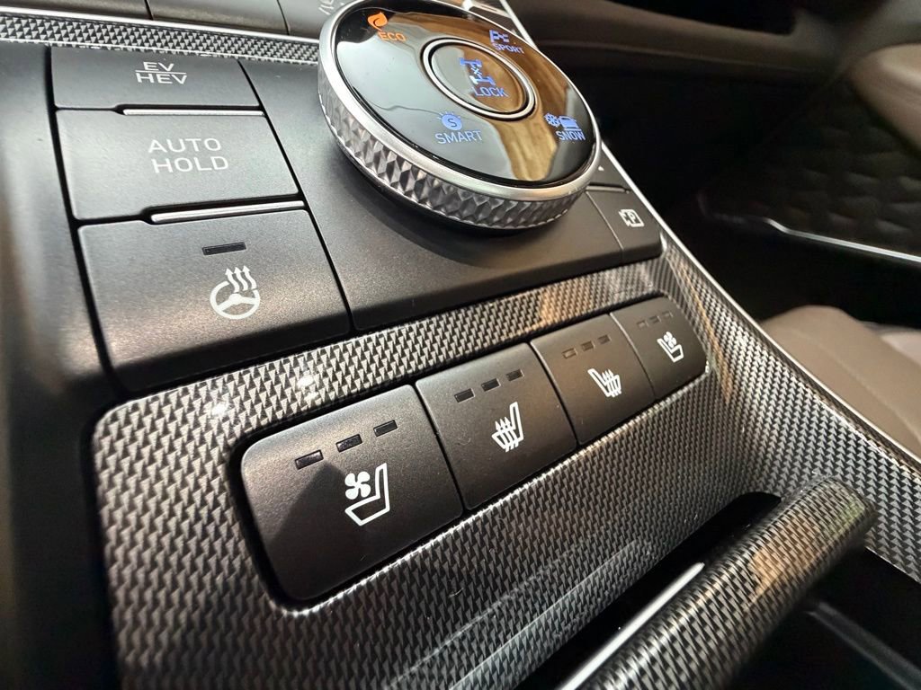 Used 2023 Hyundai Santa Fe Limited image 25