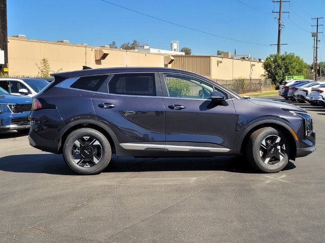 New 2026 Kia Sportage LX w/ LX Convenience Package FWD image 4