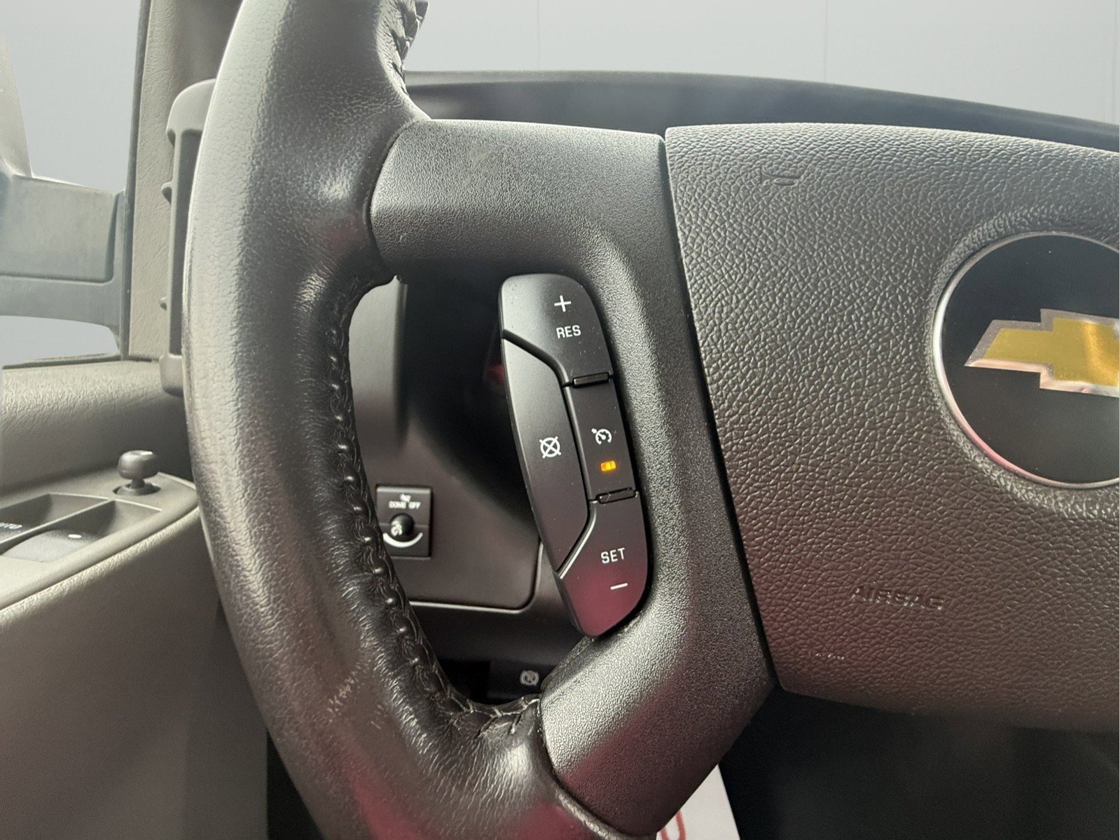 Used 2021 Chevrolet Express 2500 w/ Driver Convenience Package image 23