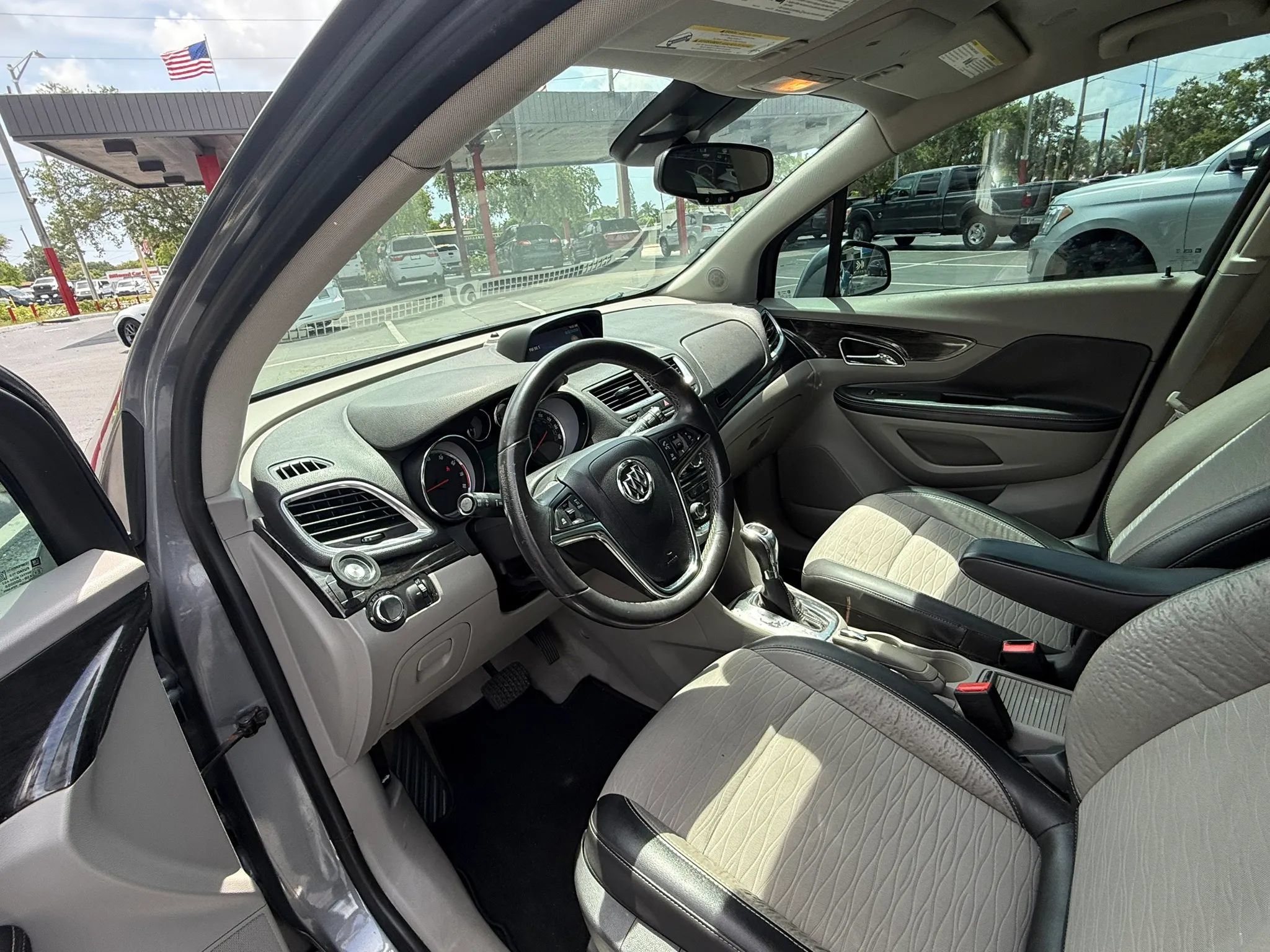 Used 2015 Buick Encore FWD image 13