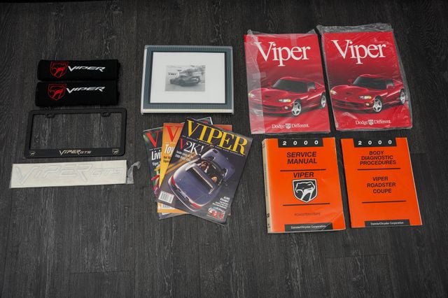 Used 2000 Dodge Viper GTS RWD image 36