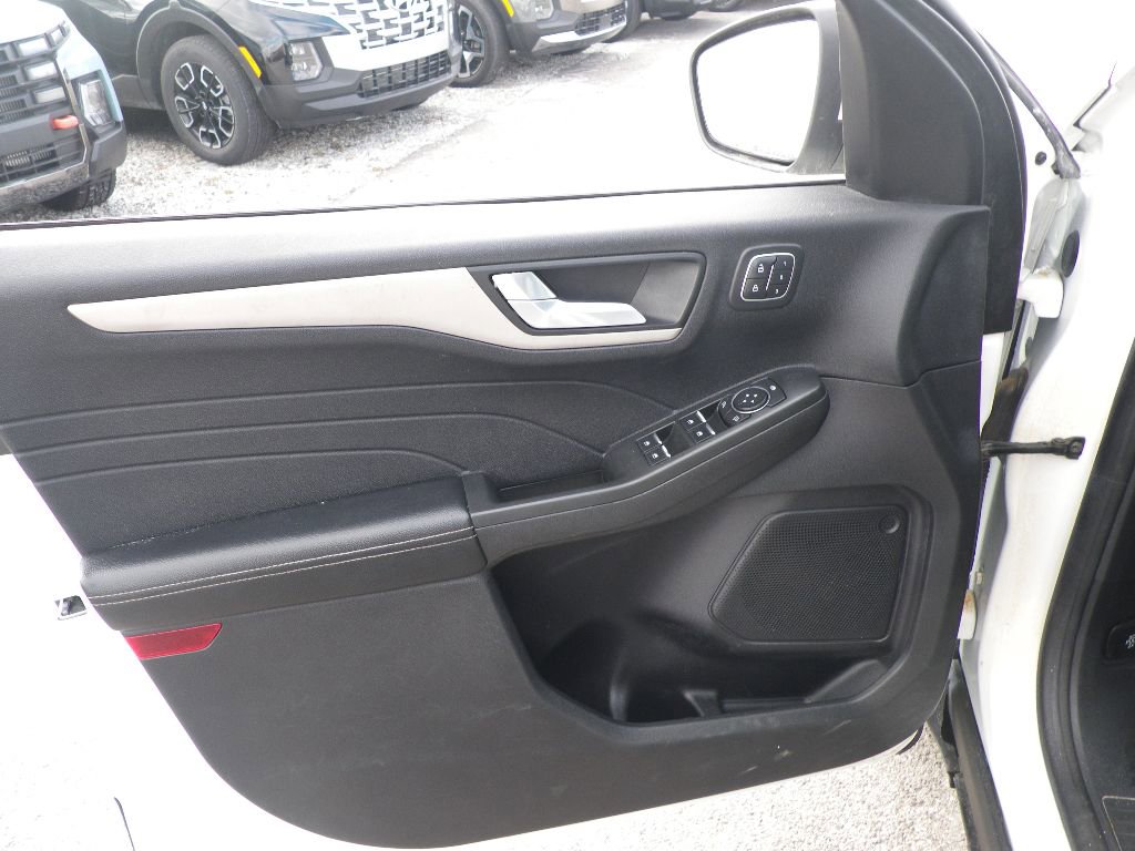 Used 2021 Ford Escape SEL w/ Technology Package image 14