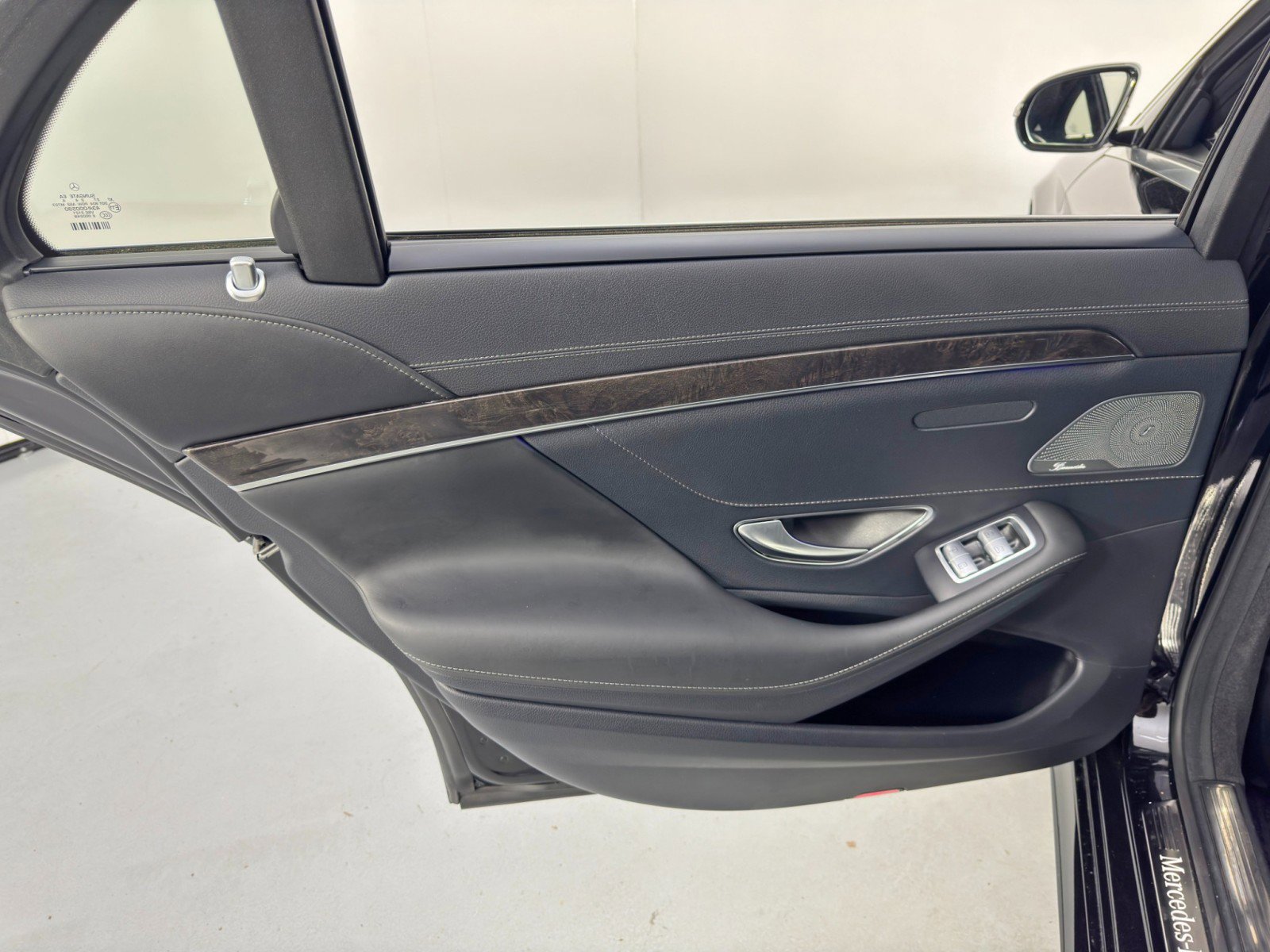 Used 2015 Mercedes-Benz S 550 Sedan image 43