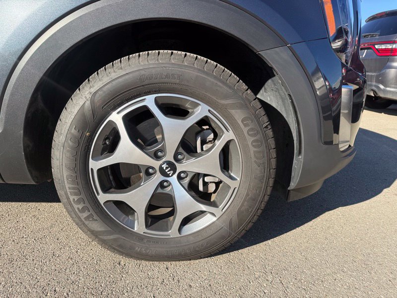 Used 2020 Kia Telluride EX AWD/4WD image 14