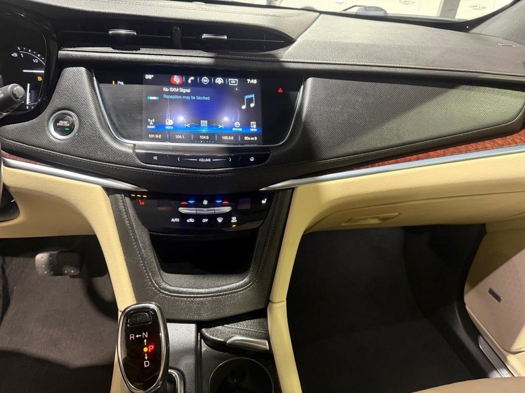 Used 2018 Cadillac XT5 Luxury w/ Driver Awareness Package FWD image 30