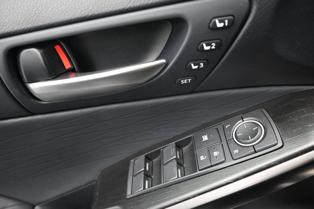 Used 2024 Lexus IS 300 w/ Premium Package RWD image 19