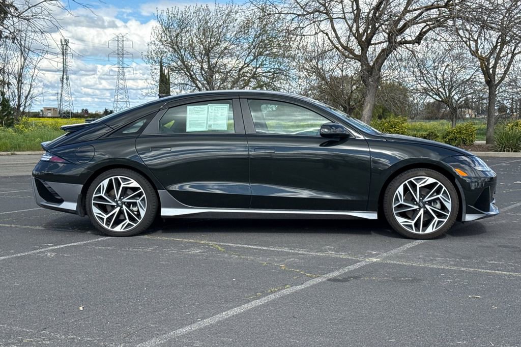 Used 2023 Hyundai Ioniq 6 SEL image 3
