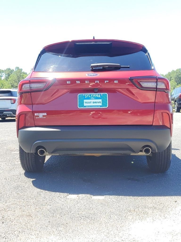 Used 2025 Ford Escape ST-Line FWD image 6