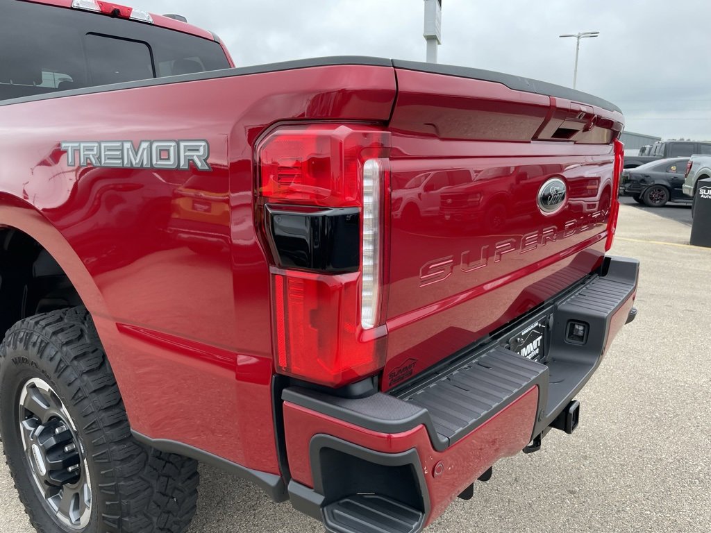 Used 2024 Ford F250 Lariat w/ Lariat Ultimate Package image 40