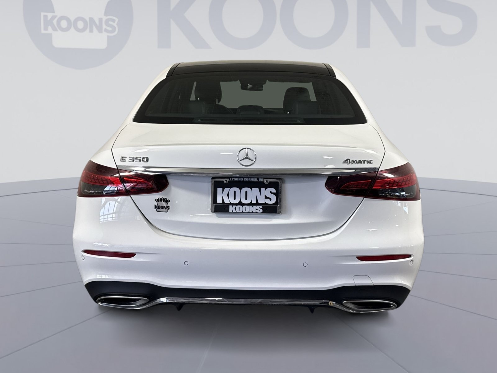 Used 2023 Mercedes-Benz E 350 4MATIC Sedan image 5