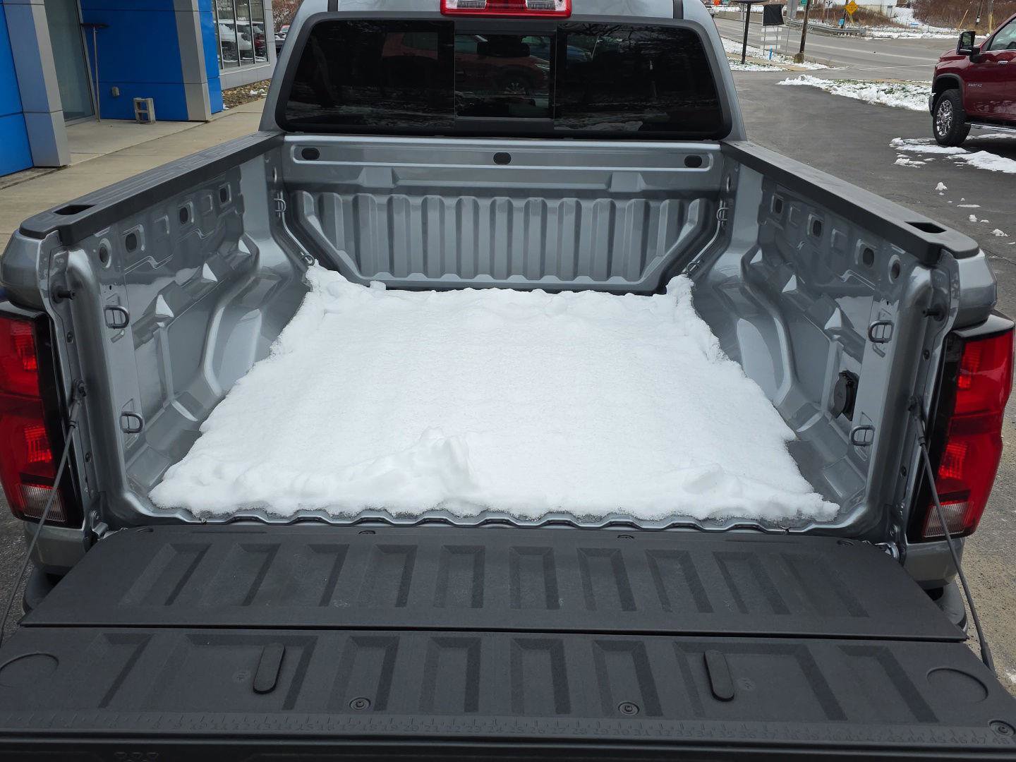 New 2025 Chevrolet Colorado LT w/ LT Convenience Package image 9