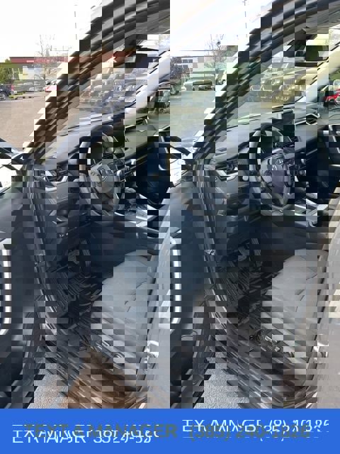 Used 2025 Toyota RAV4 XLE image 22