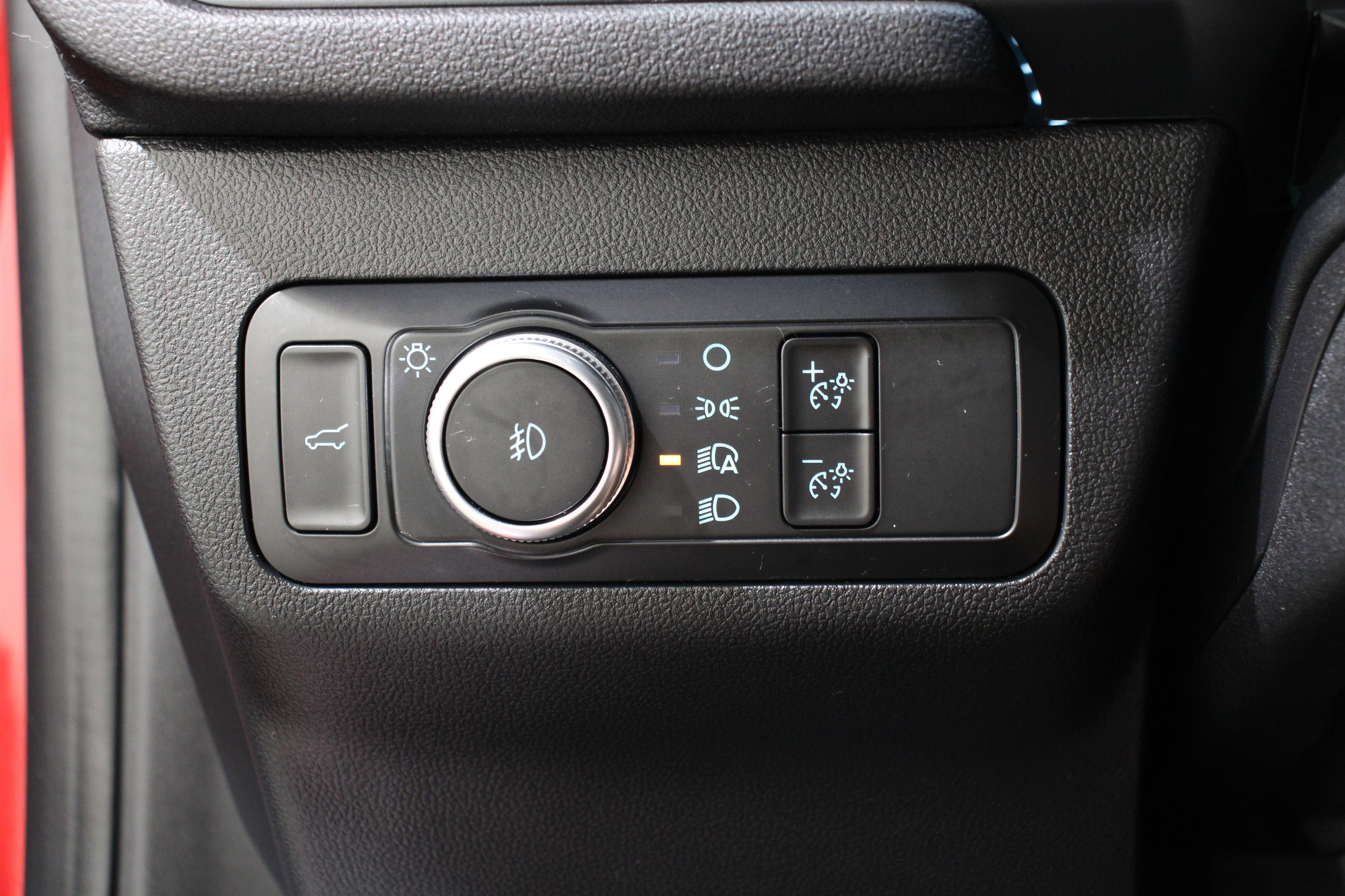 Used 2022 Ford Escape SEL image 9