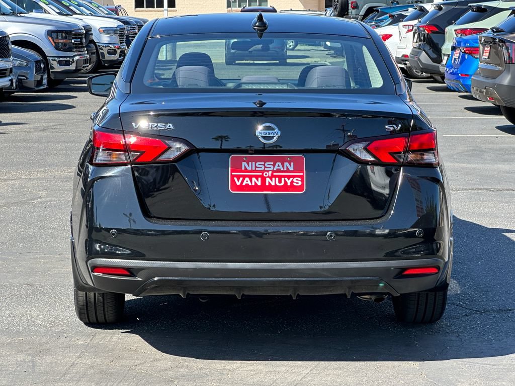 Used 2022 Nissan Versa SV w/ Trunk Package FWD image 6