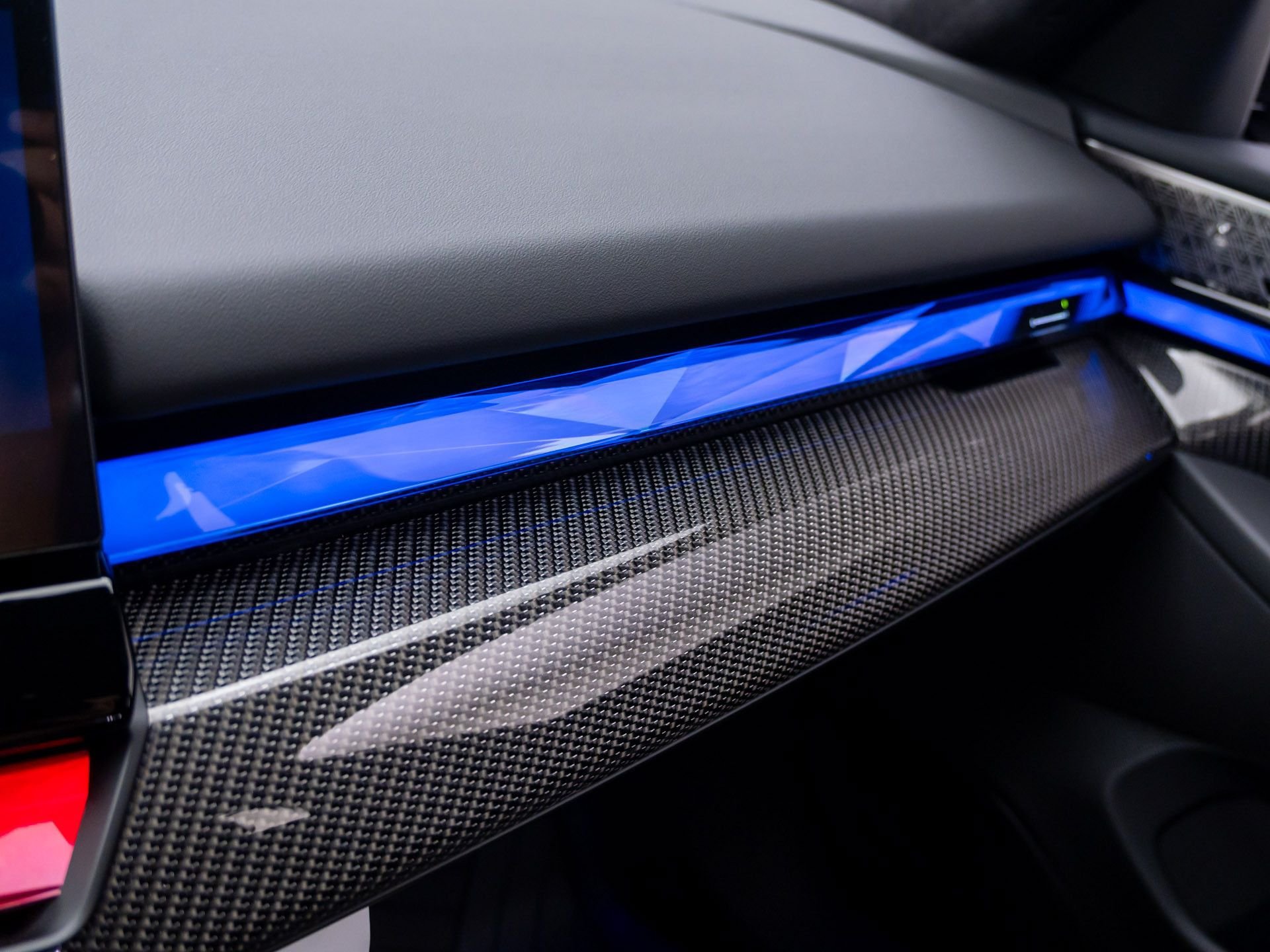 New 2027 BMW M5 w/ Carbon Package AWD/4WD image 36