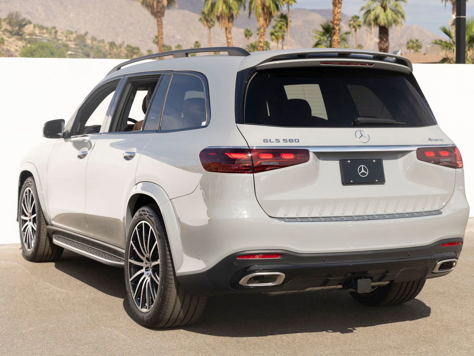 New 2026 Mercedes-Benz GLS 580 4MATIC image 7