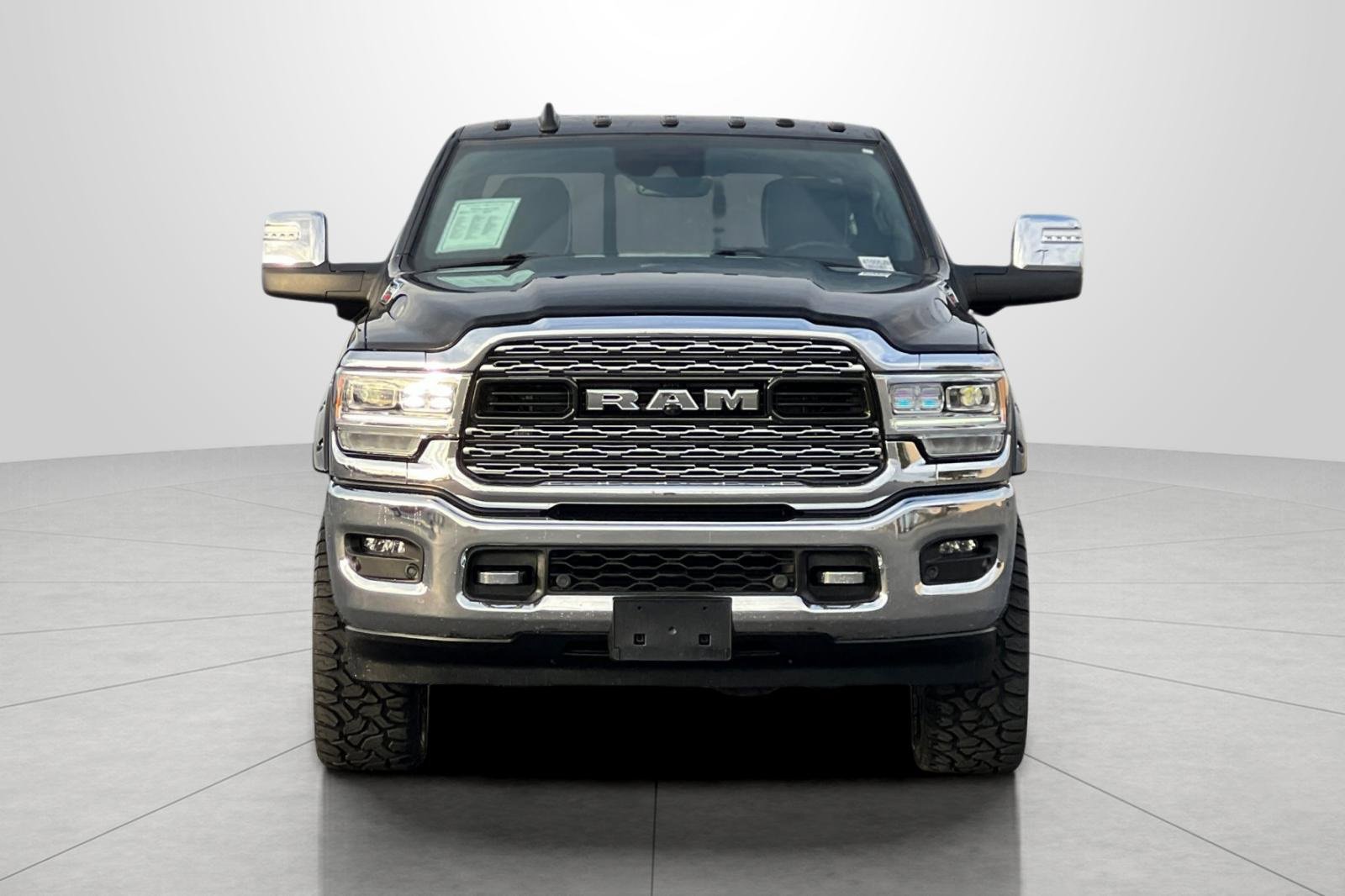 Used 2024 RAM 2500 Limited image 10