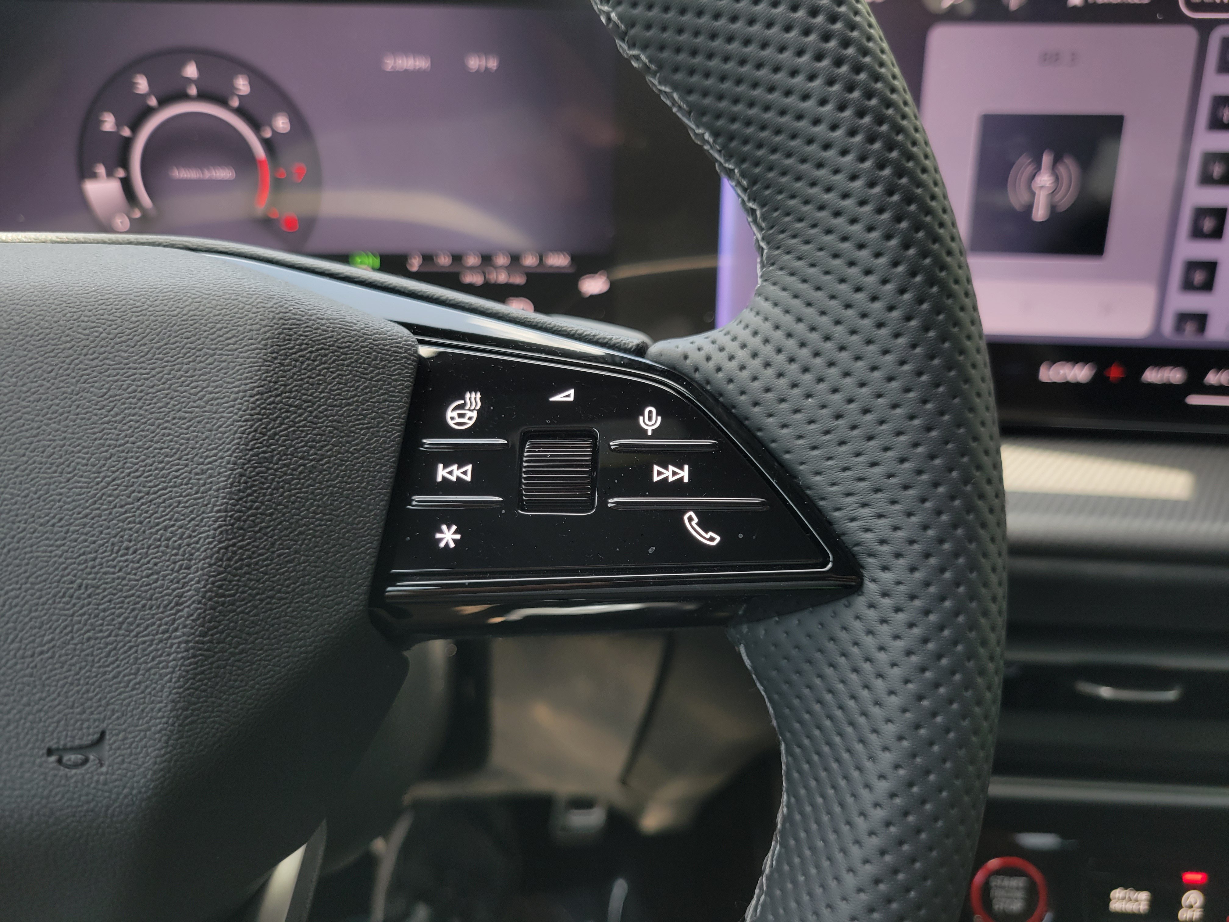 New 2026 Audi SQ5 Premium Plus AWD/4WD image 32
