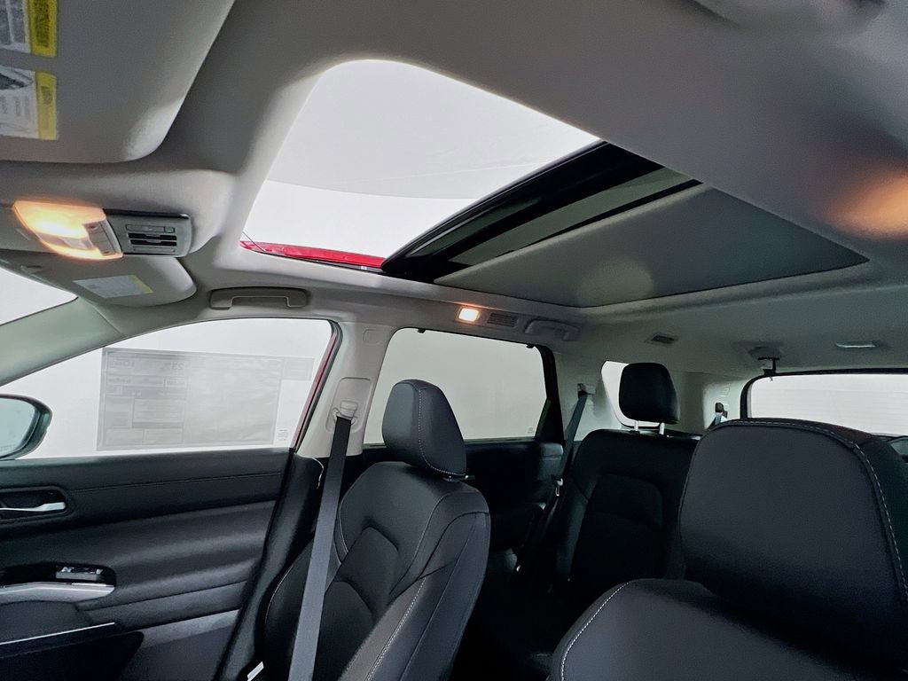 New 2026 Nissan Pathfinder SL image 20