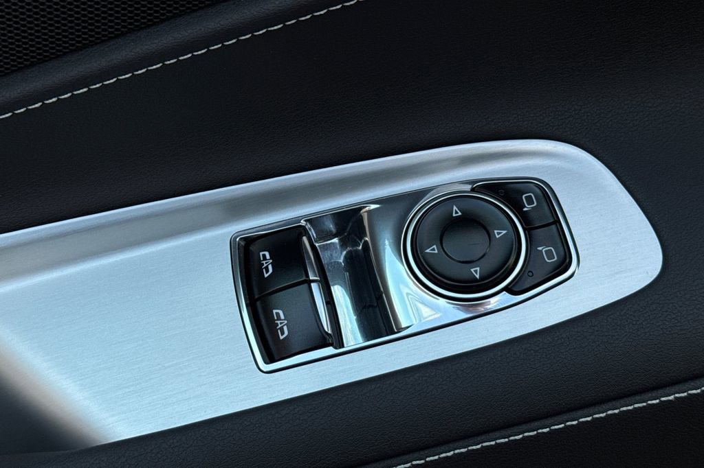 Used 2021 Chevrolet Corvette Stingray Coupe w/ 1LT image 12