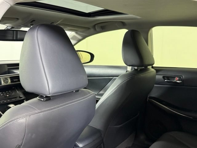 Used 2014 Lexus IS 350 w/ Navigation Package RWD image 22