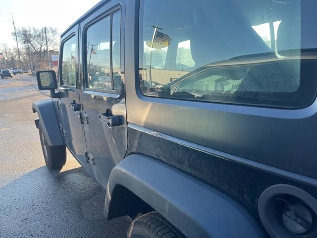 Used 2015 Jeep Wrangler Unlimited Sport w/ Connectivity Group image 8