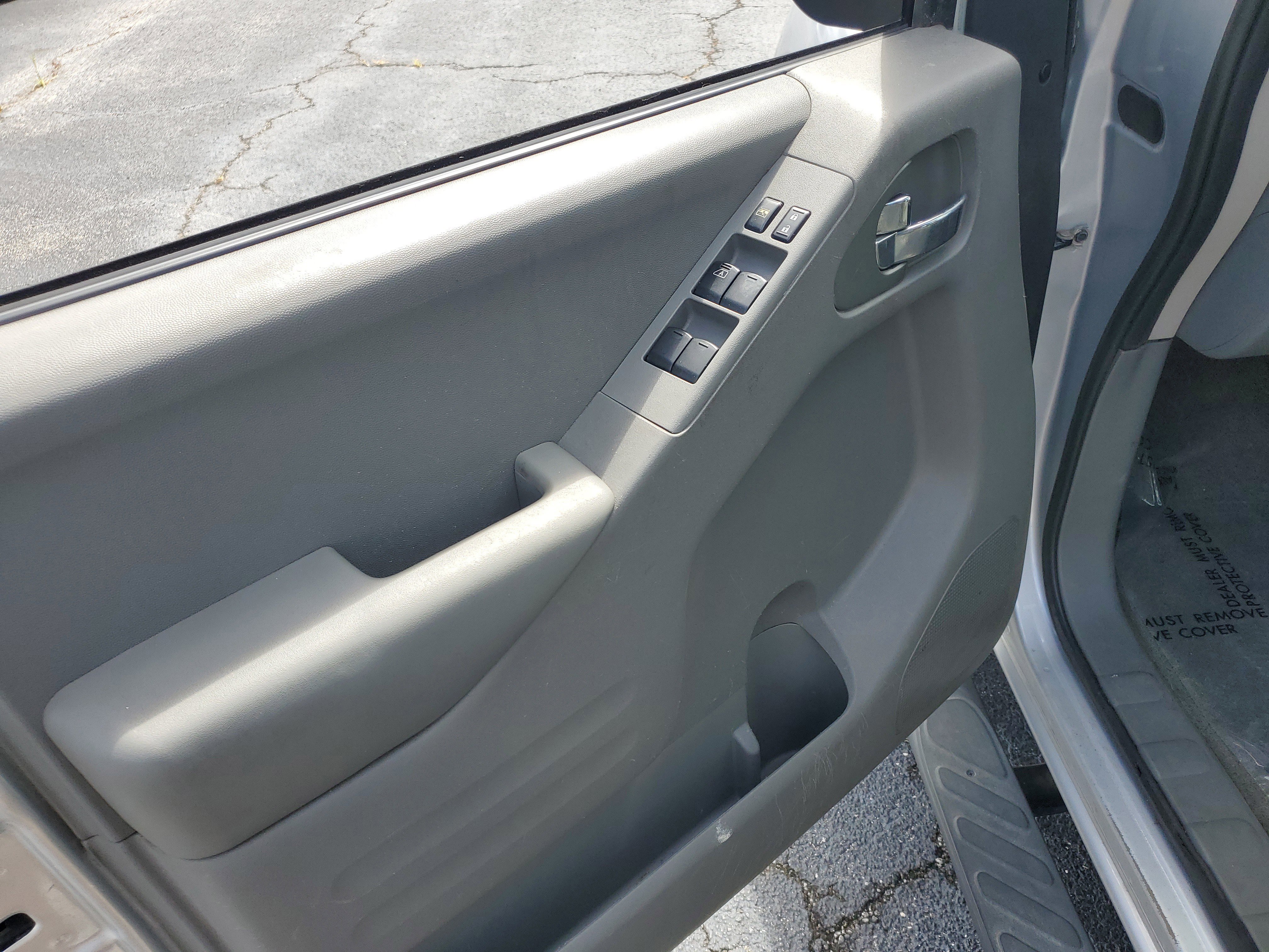 Used 2017 Nissan Frontier SV image 15