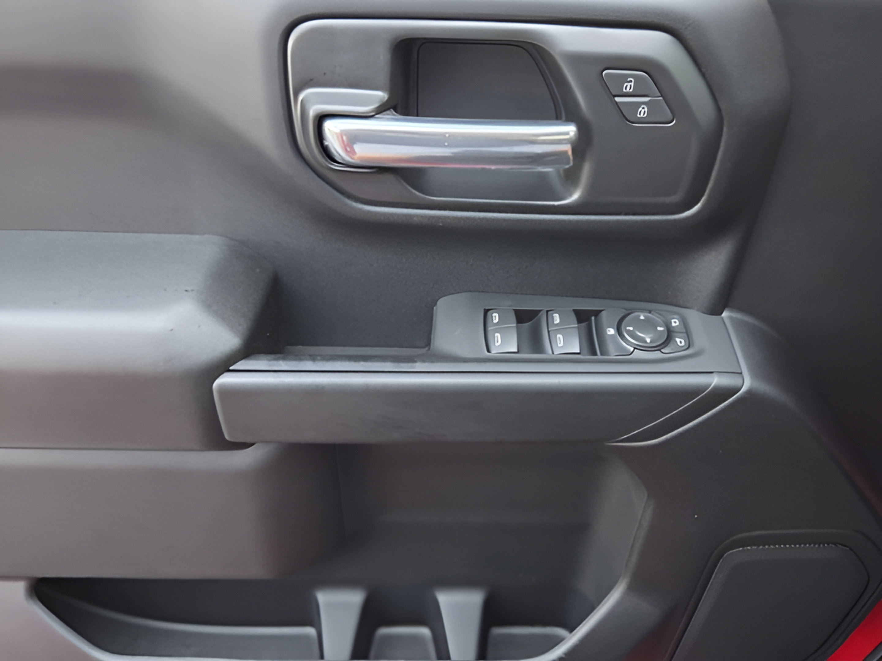 New 2026 Chevrolet Silverado 1500 Custom AWD/4WD image 32