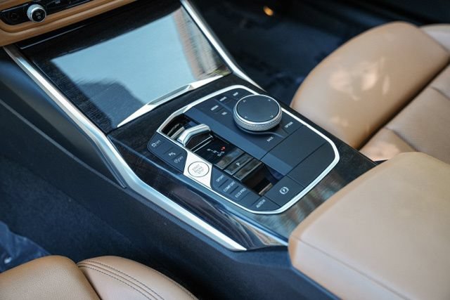 Used 2024 BMW 430i Coupe w/ Convenience Package RWD image 32