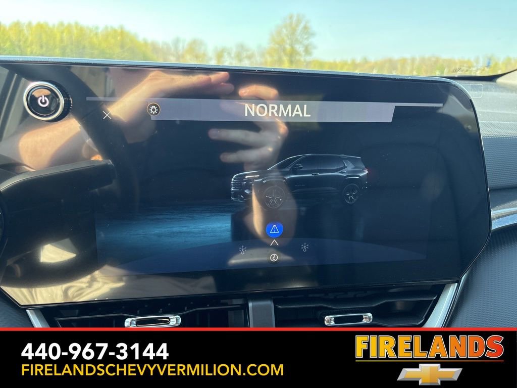 New 2026 Chevrolet Equinox LT w/ Convenience Package II FWD image 5